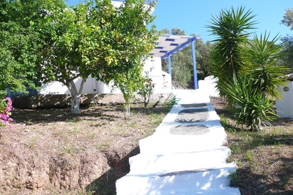 Apartament Stefanos Garden Arménoi Pokój zdjęcie